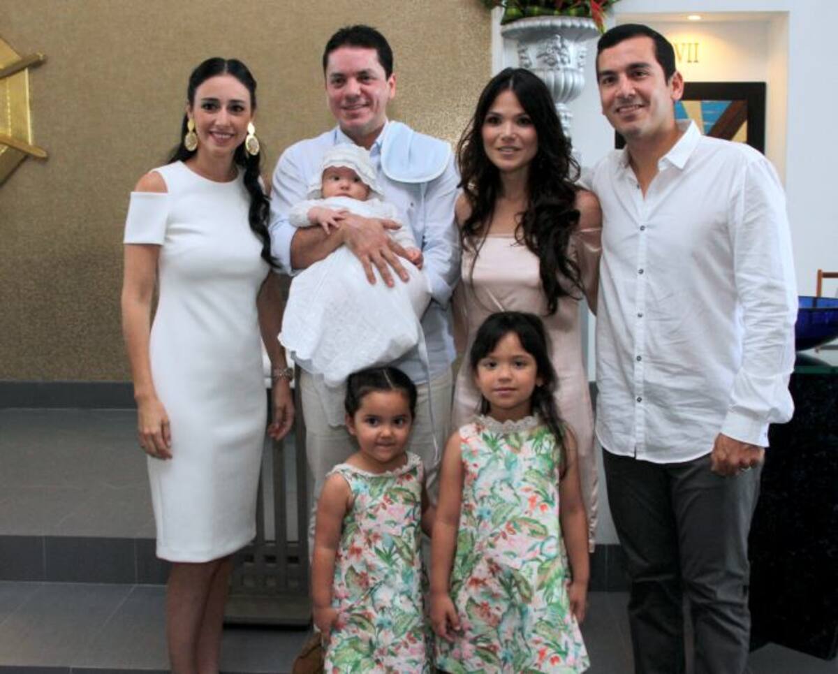 Catalina Angulo, Nicola Sandoval, Martín Sandoval Araújo, Cristina Araújo, Andrés Felipe Sandoval, Paloma Sandoval y Valentina Sandoval. MARUJA PARRA - EL UNIVERSAL