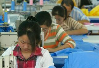La industria manufacturera de China ralentiza su expansión en abril