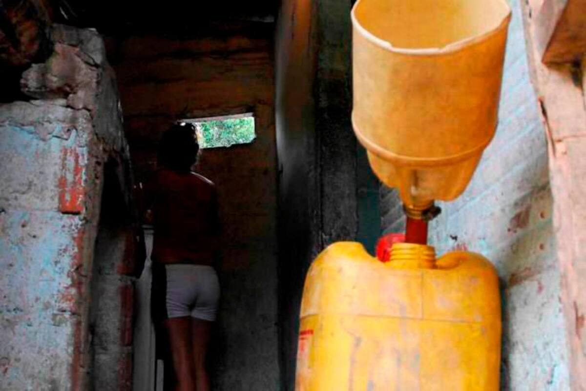 Luego de una discusión, hombre intentó quemar con gasolina a su esposa