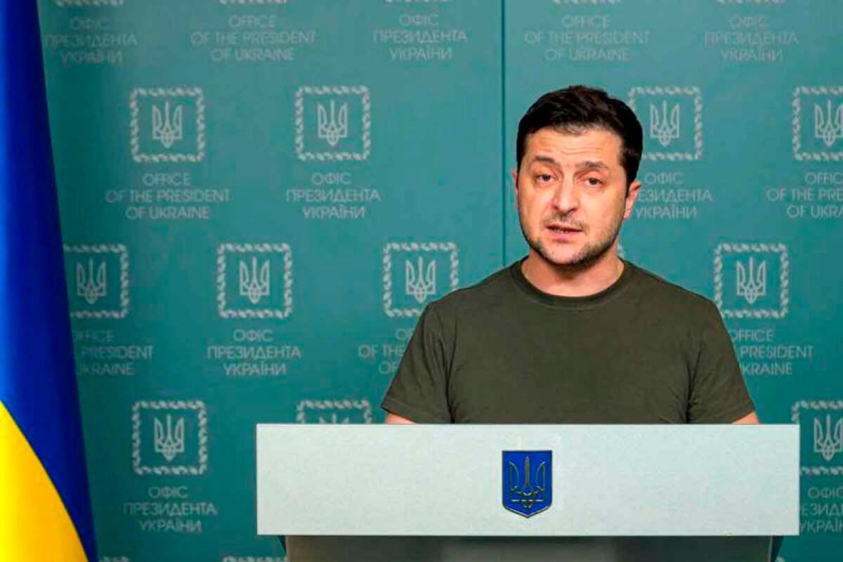 Presidente Zelenski promete la reconstrucción de Ucrania