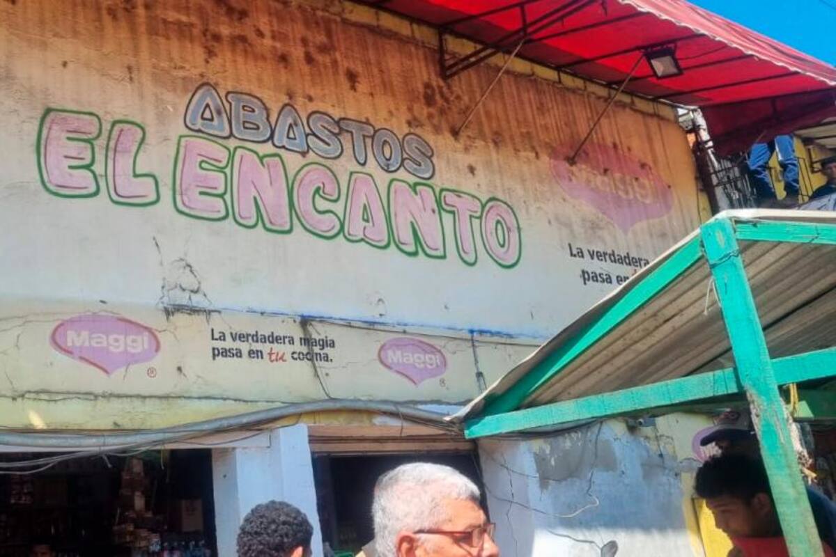 Emergencia en el Mercado de Bazurto: bomberos controlan incendio en abasto