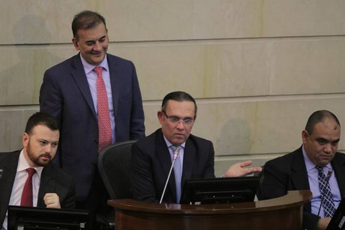 Plenaria de Senado discute consulta Anticorrupción. Colprensa.