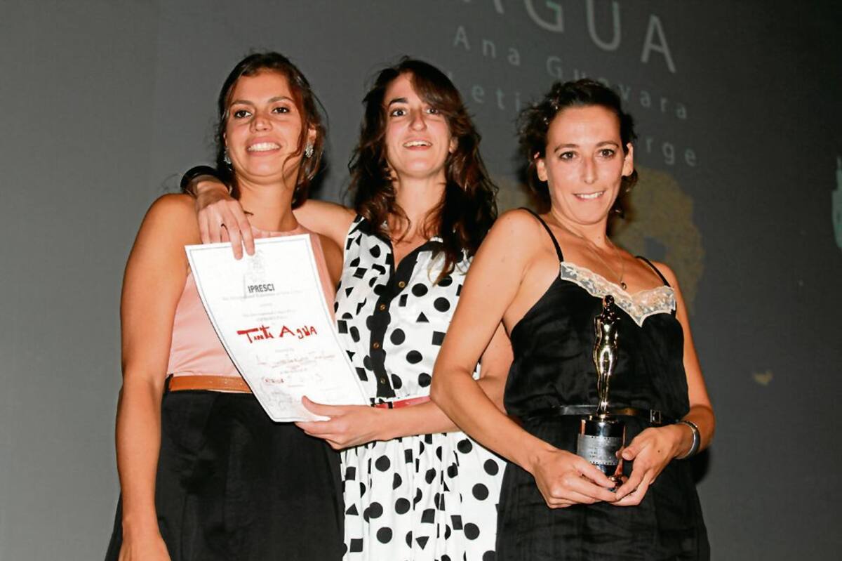Agustina Chiarino, Ana Guevara y Leticia Jorge.