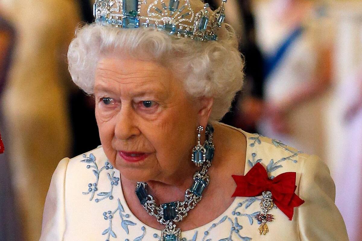 Popular serie que se basa en la vida de la reina Isabel II se detendrá