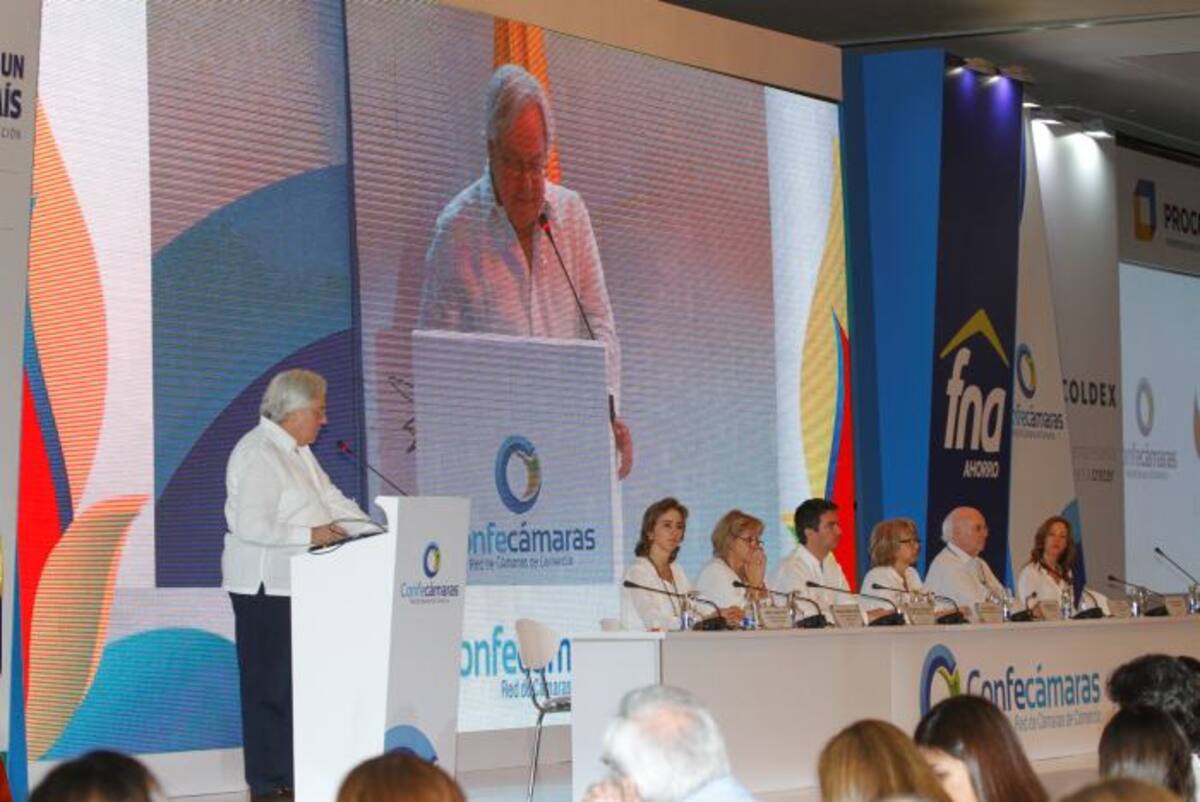 Julián Domínguez Rivera, presidente de Confecámaras. Julio Castaño /El Universal