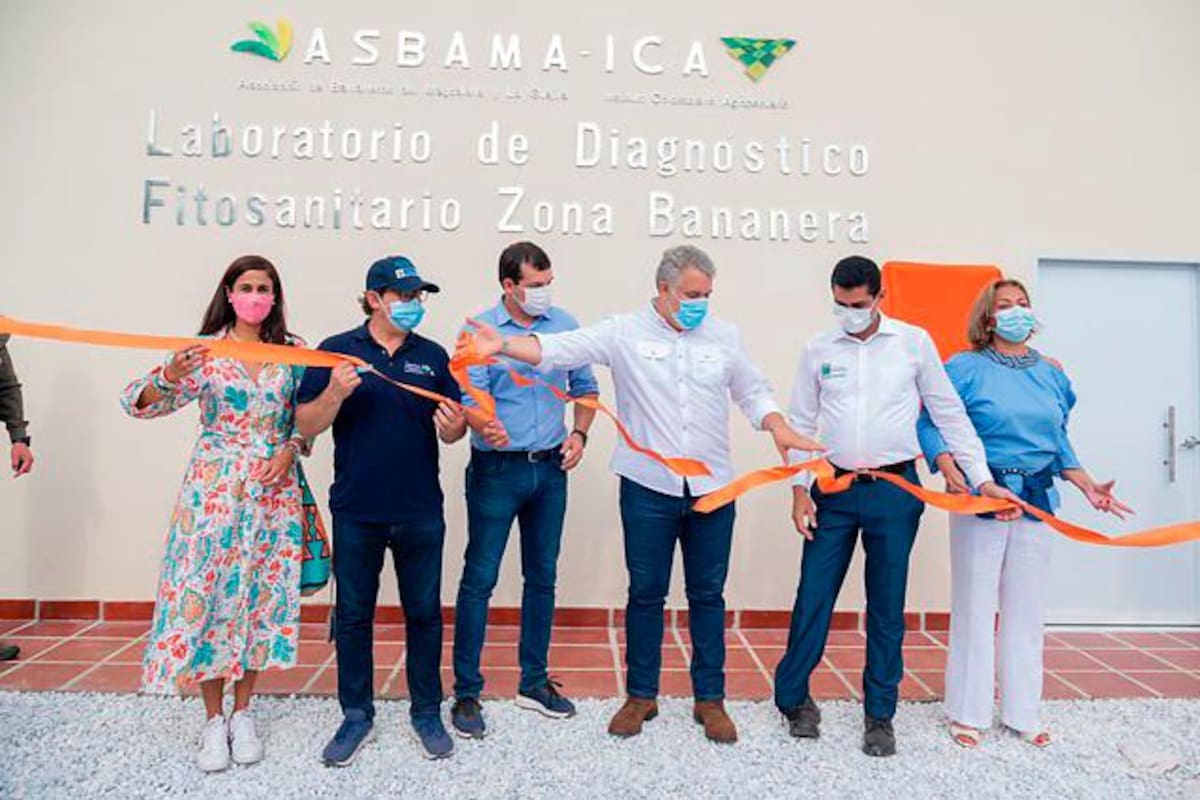 Presidente Duque entregó laboratorio para la zona bananera en Magdalena