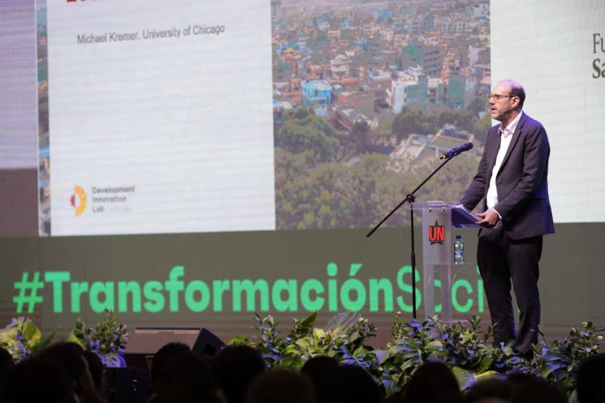 Nobel de Economía visitó Barranquilla, ¿cuál fue el motivo?