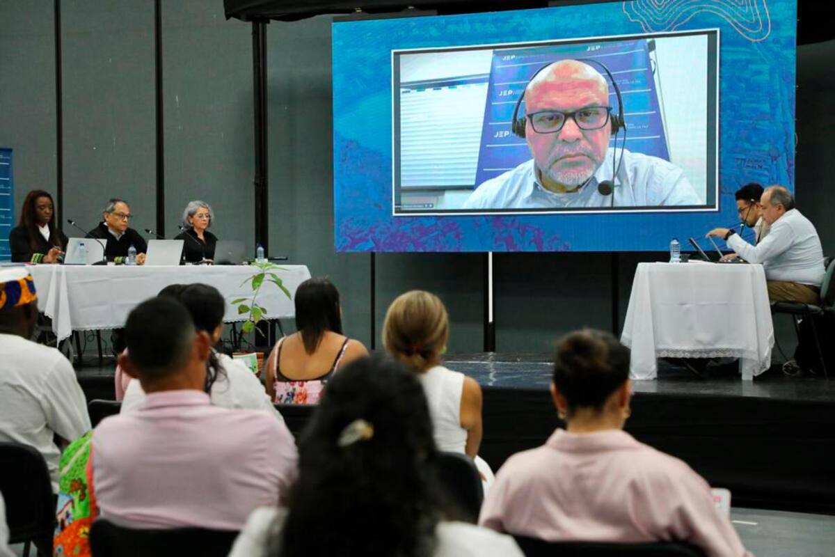 “Hay que proteger su vida”: Mindefensa sobre llegada de Mancuso a Colombia