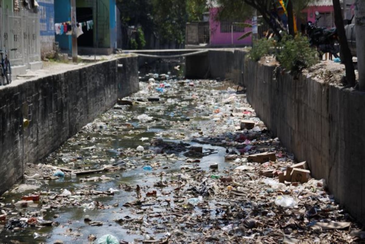 El canal de Ceballos necesita medidas de seguridad y mantenimiento permanente. Lorena Henriquez Laborde - El Universal