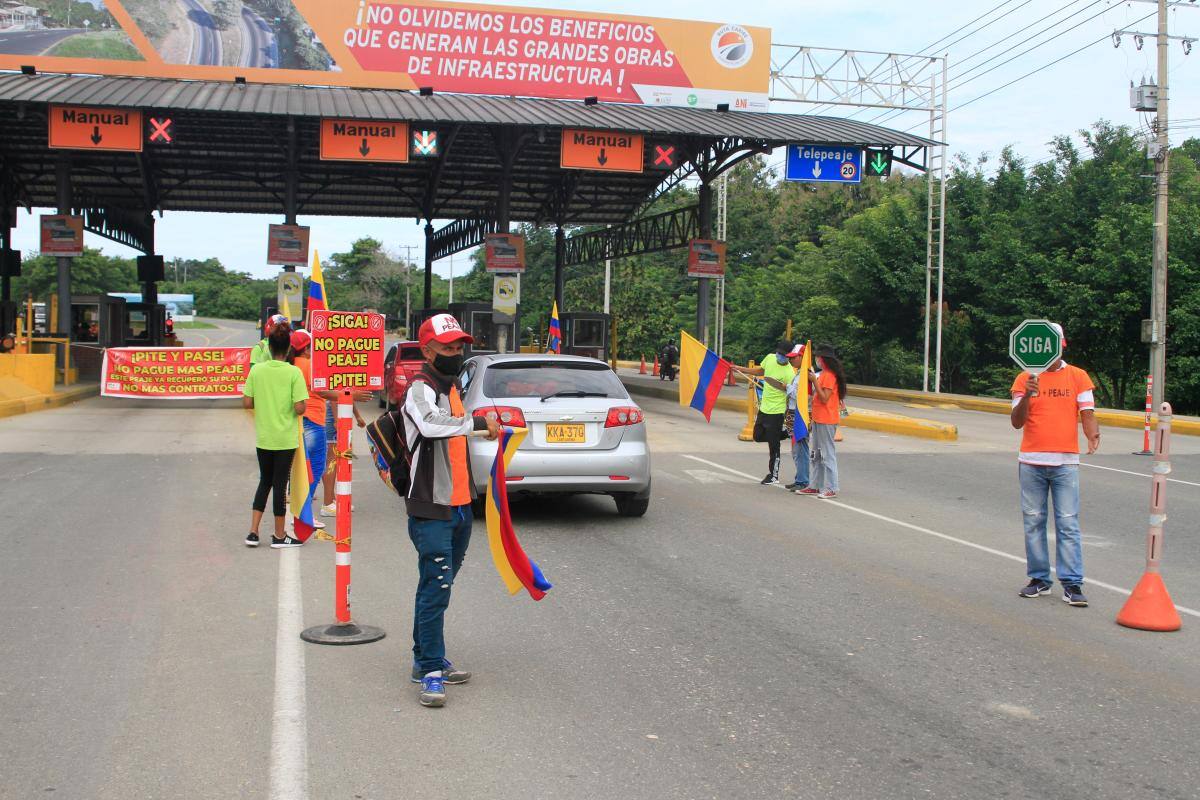 Manifestantes en el peaje de Turbaco habrían ocasionado accidente