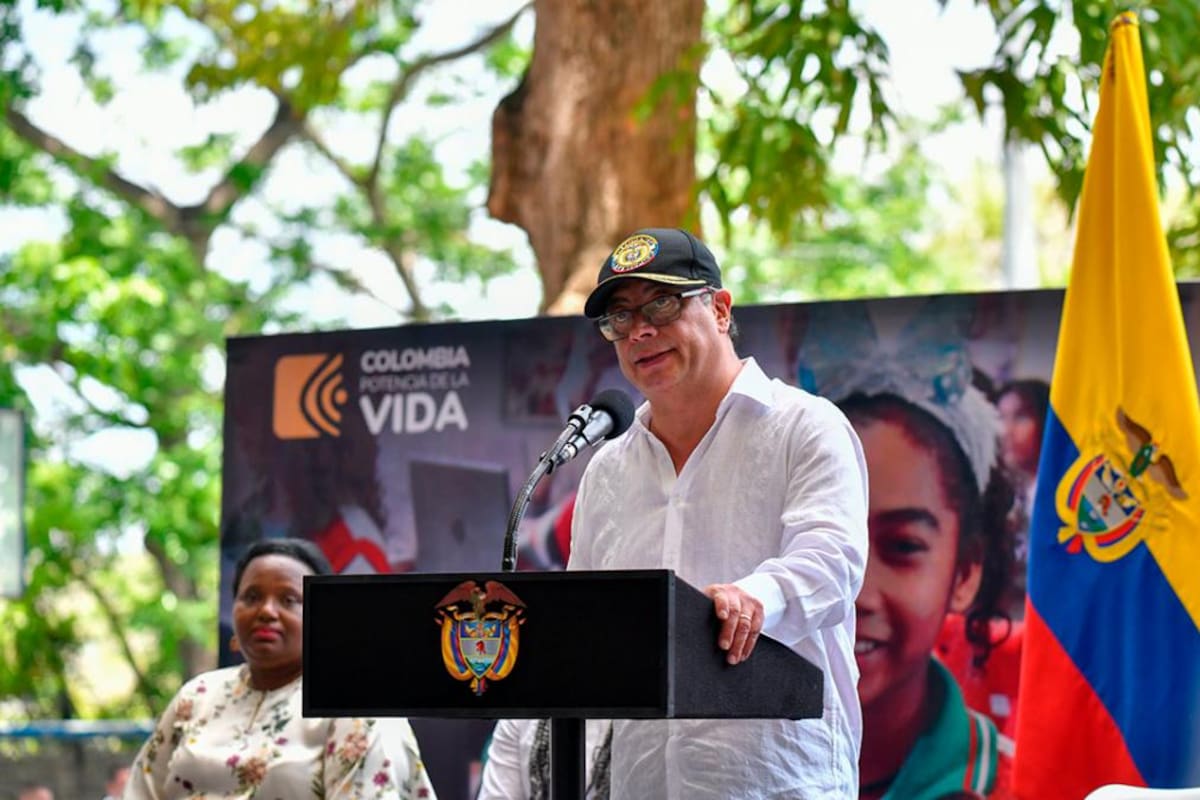 Gobierno Petro presenta estrategia para enfrentar el fentanilo