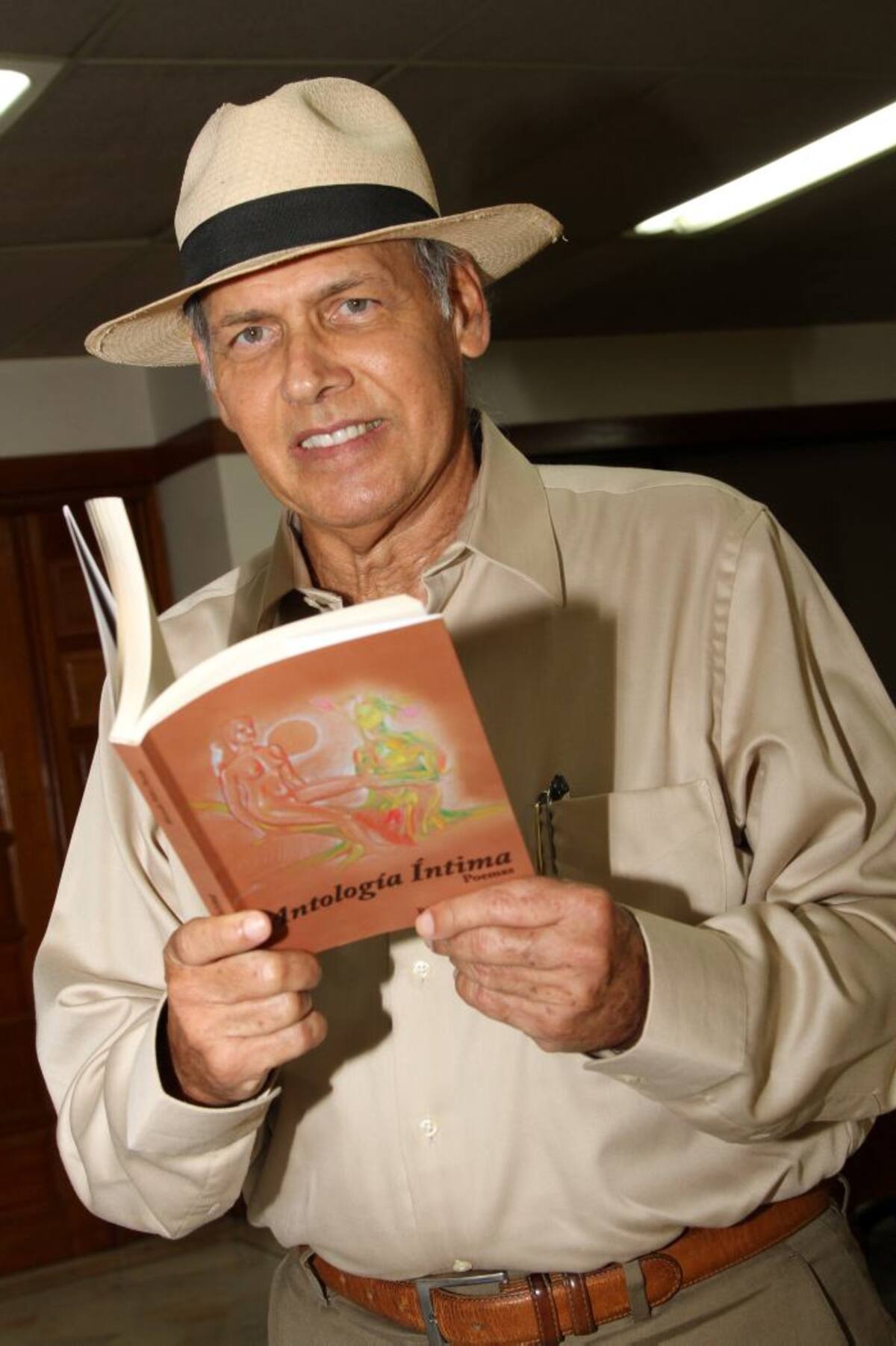 Escritor cartagenero, Ricardo Vélez. MARUJA PARRA-EL UNIVERSAL