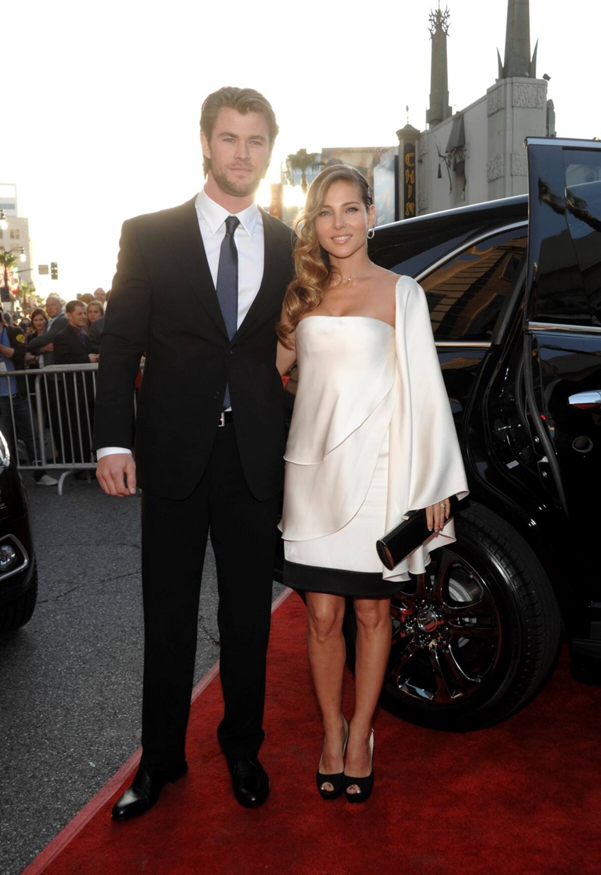 Chris Hemsworth y su esposa. AP Dan Steinberg