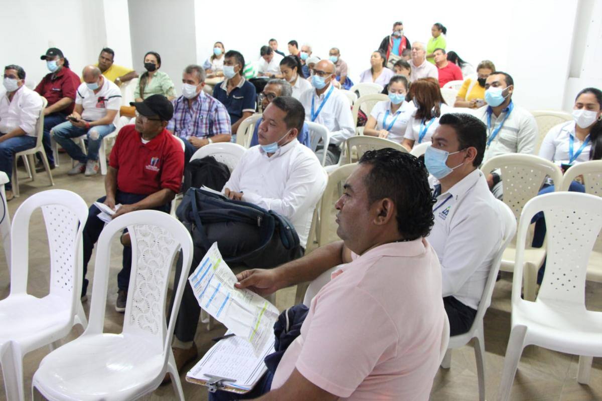 Comerciantes se sienten golpeados por la inseguridad y altos servicios públicos