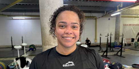 Mari Leivis Sánchez, va por el oro en levantamiento de pesas en Santo Domingo