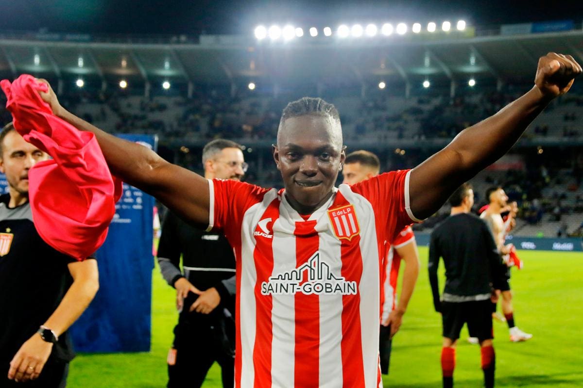 Video: Edwuin Cetré, de ser sinónimo de burlas en Colombia, a figura en Argentina