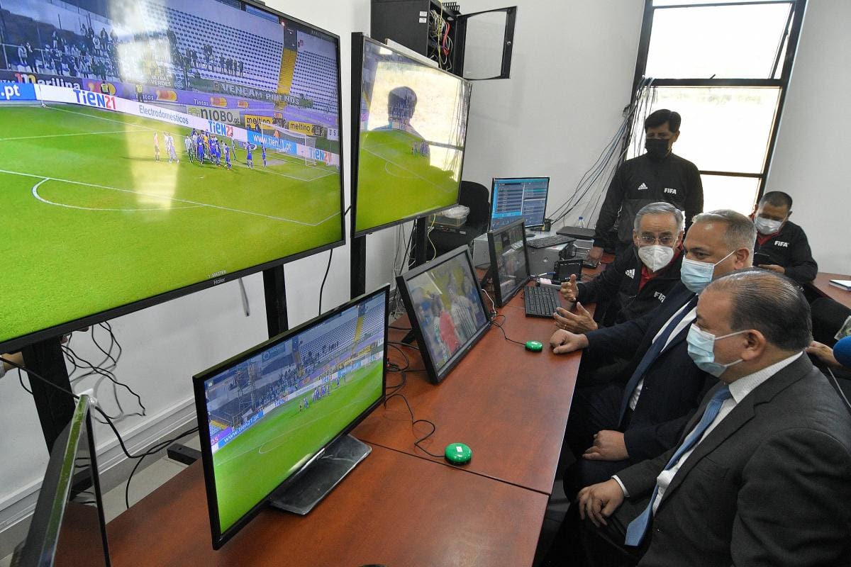 En Bolivia anularon los torneos de fútbol profesional