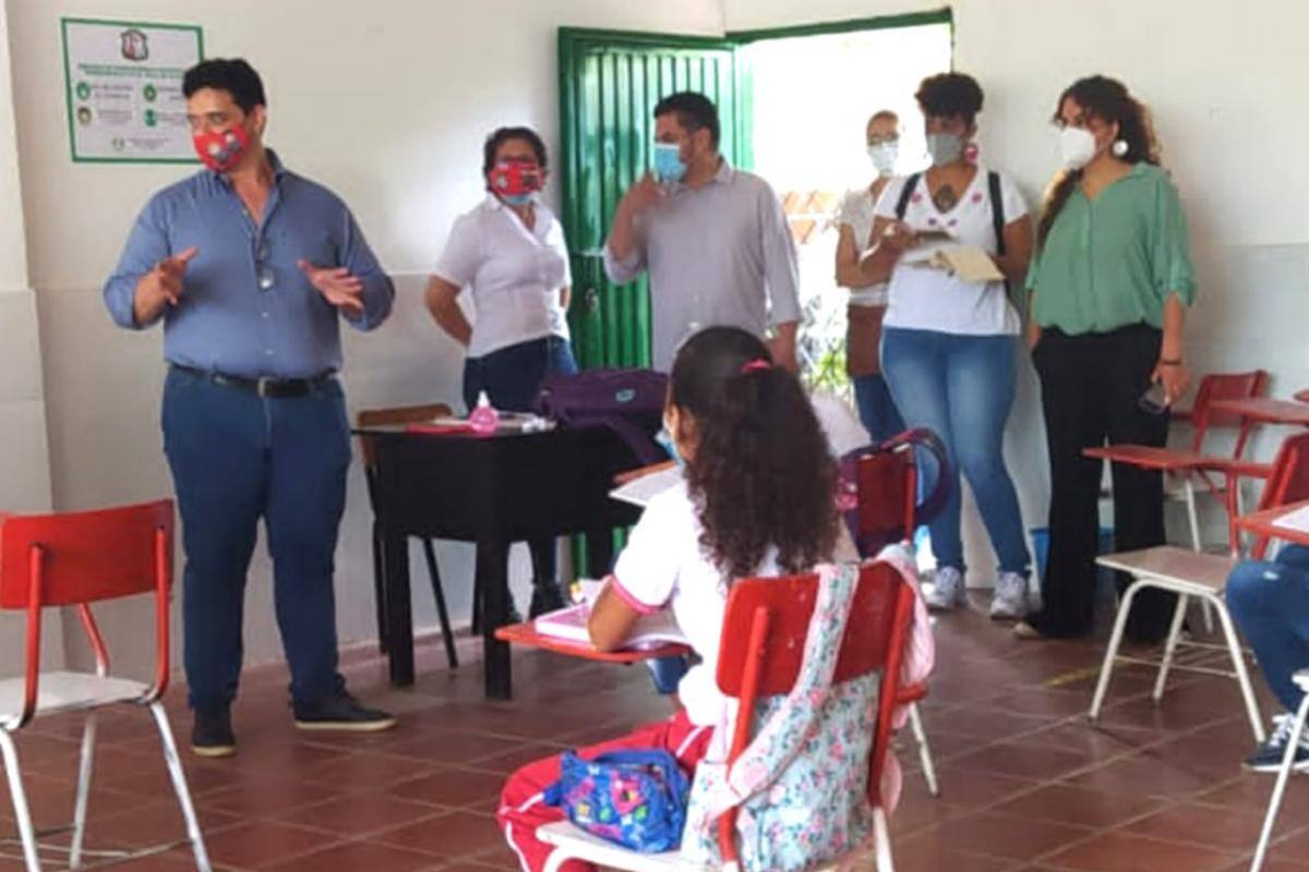 Mineducación supervisa retorno a la presencialidad en colegios de Sincelejo