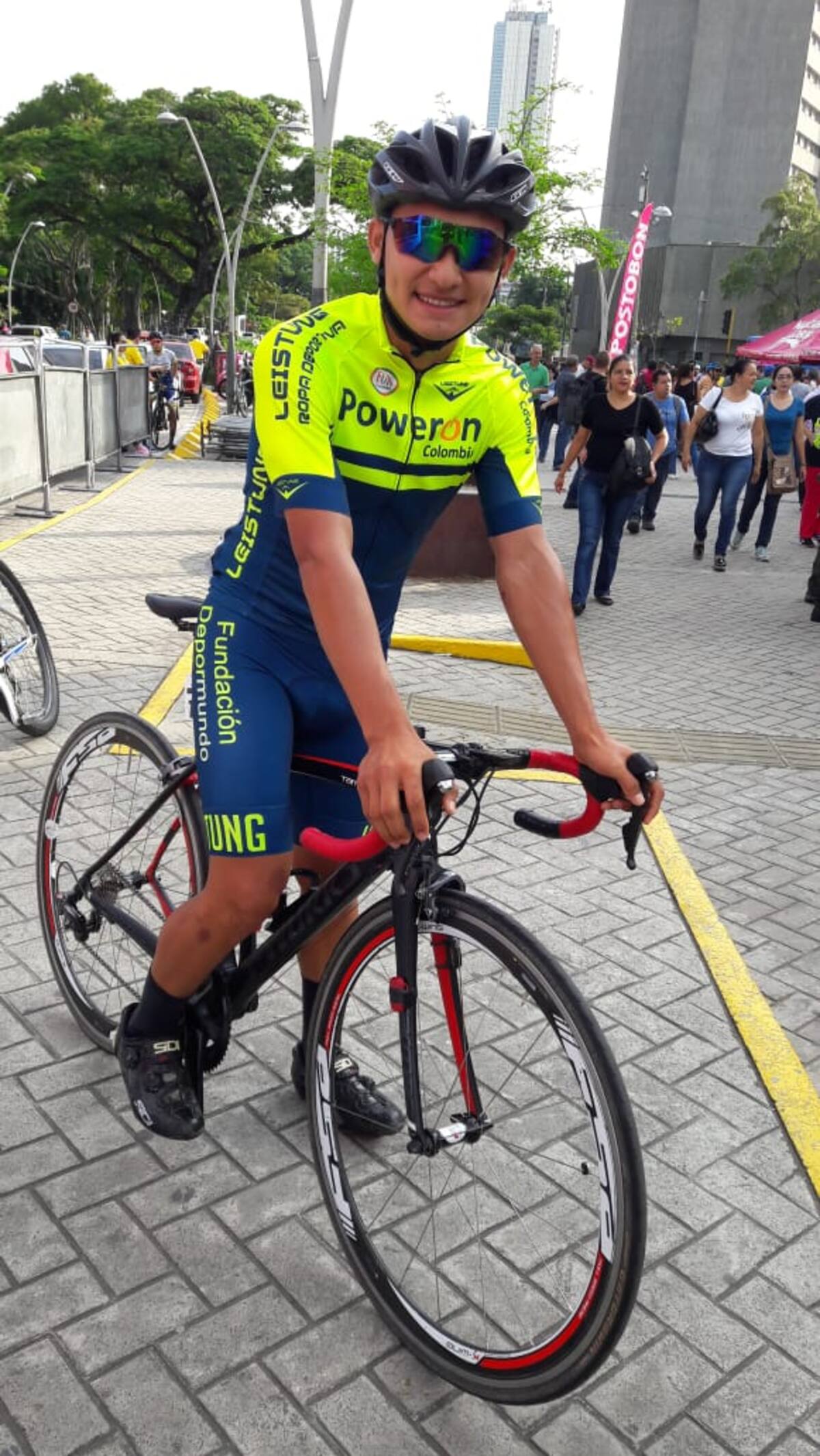Eduard Yepez se prueba en el Clásico RCN. ANDRÉS FRÍAS
