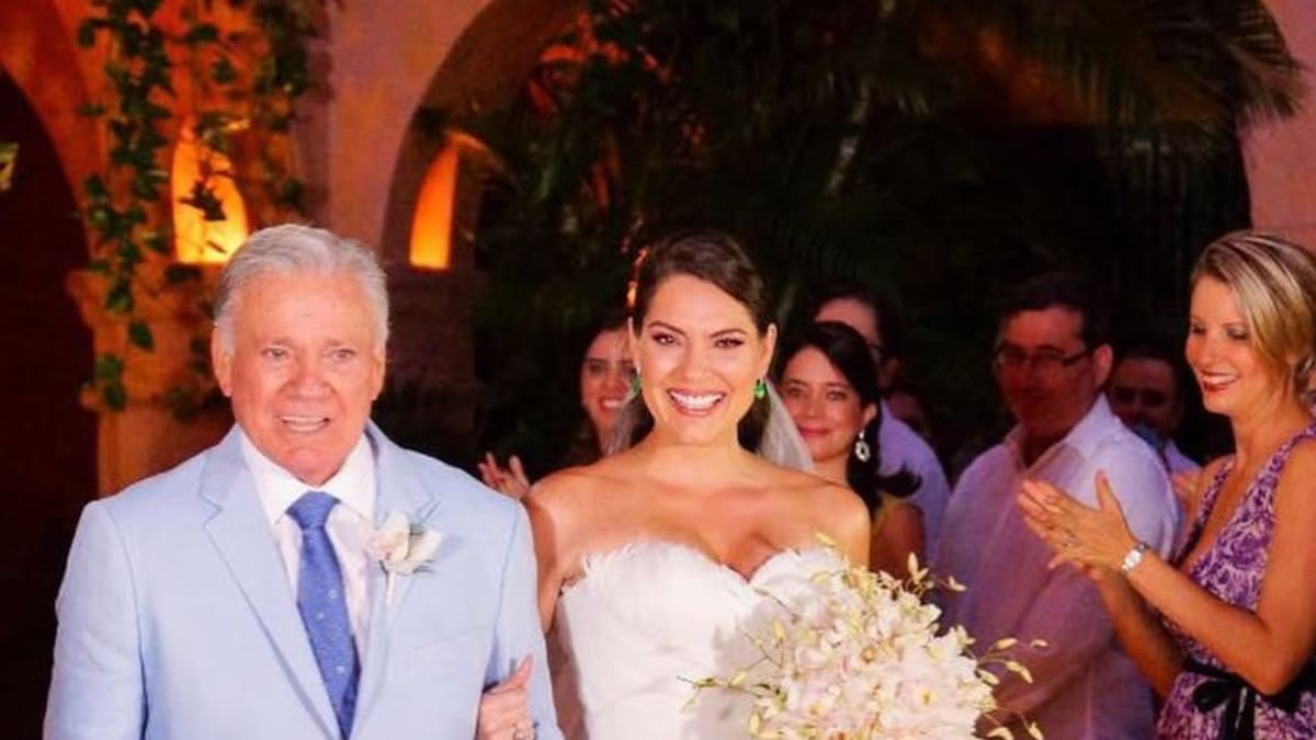 No más dolor”: Jessica de la Peña anunció la muerte de su padre, esto se sabe