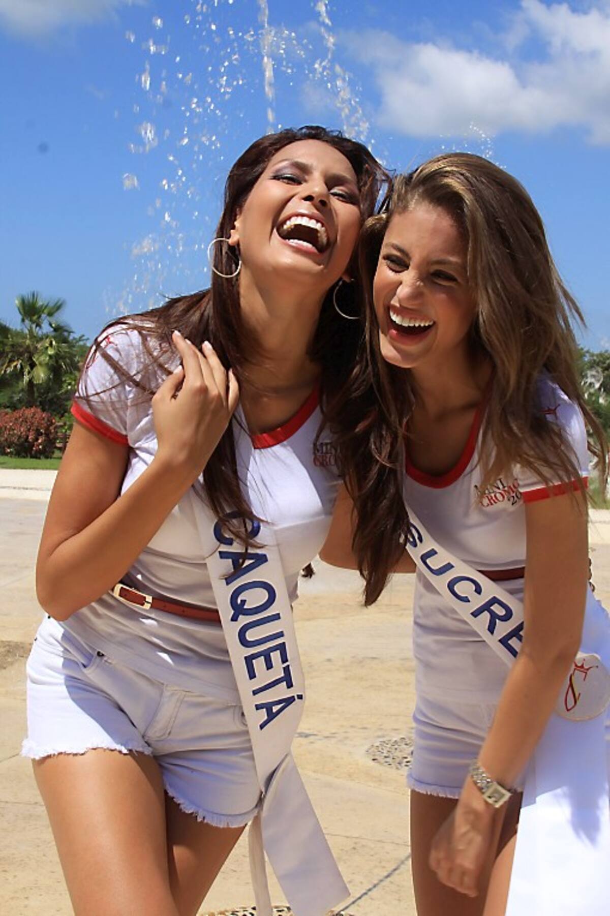 Señorita Caquetá, Lizeth Mendieta Villanueva y Señorita Sucre, Helena Sofía Fadul.