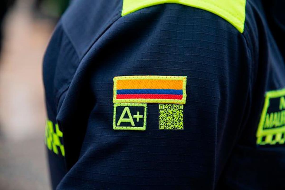 Código QR en el uniforme. // Colprensa