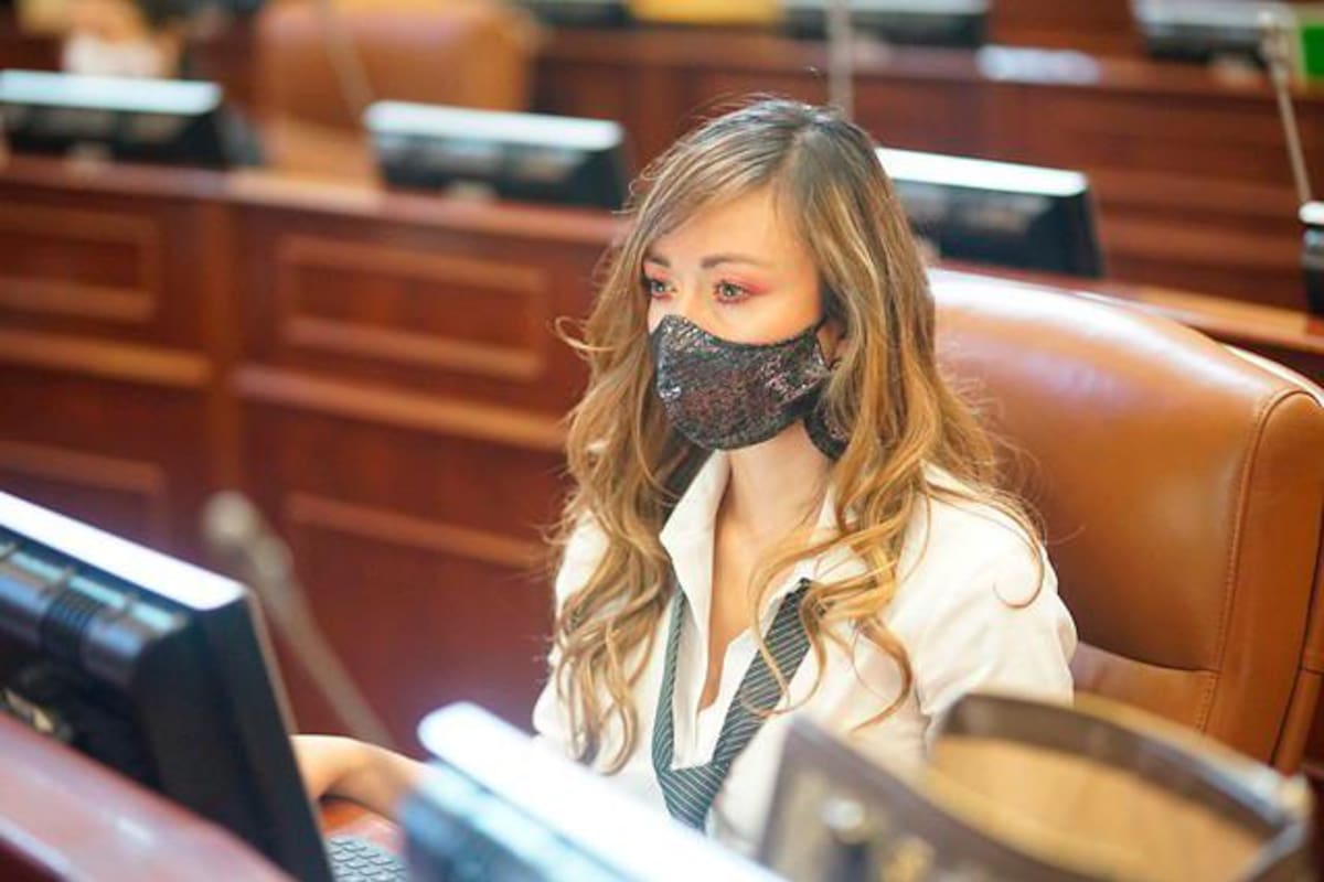 Las mujeres serán la mitad en las listas de candidatos electorales