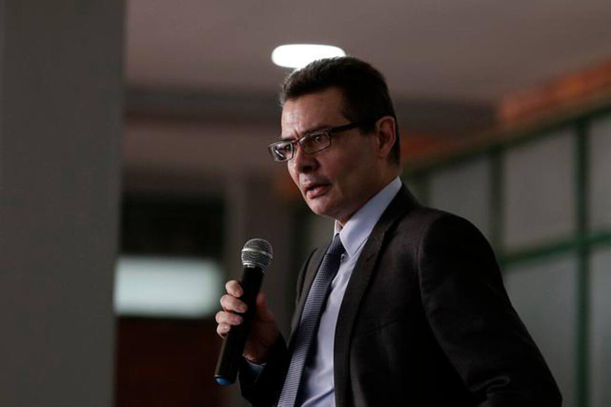 Juventudes liberales le piden a Alejandro Gaviria que se lance a la presidencia