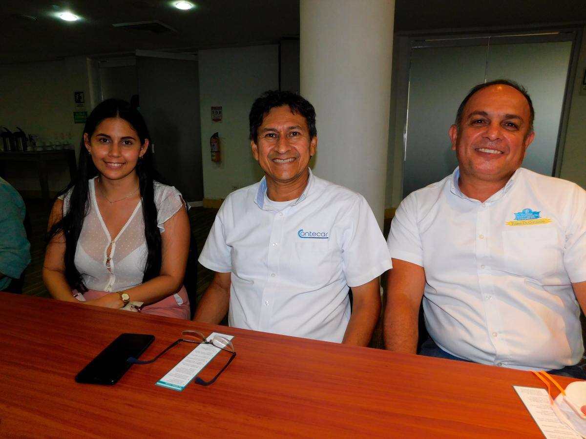 María Fernanda Quijano, Carlos Quiroga y Germán Quijano.