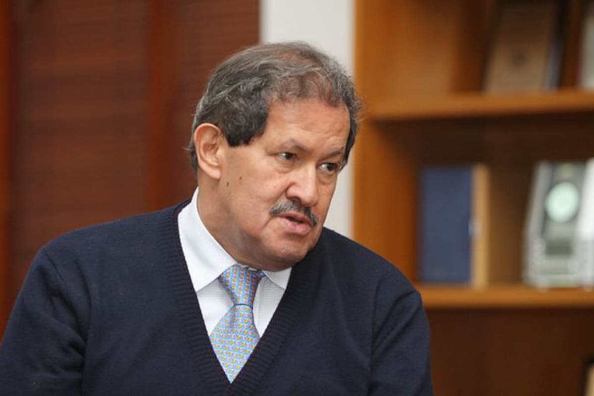 Angelino Garzón.