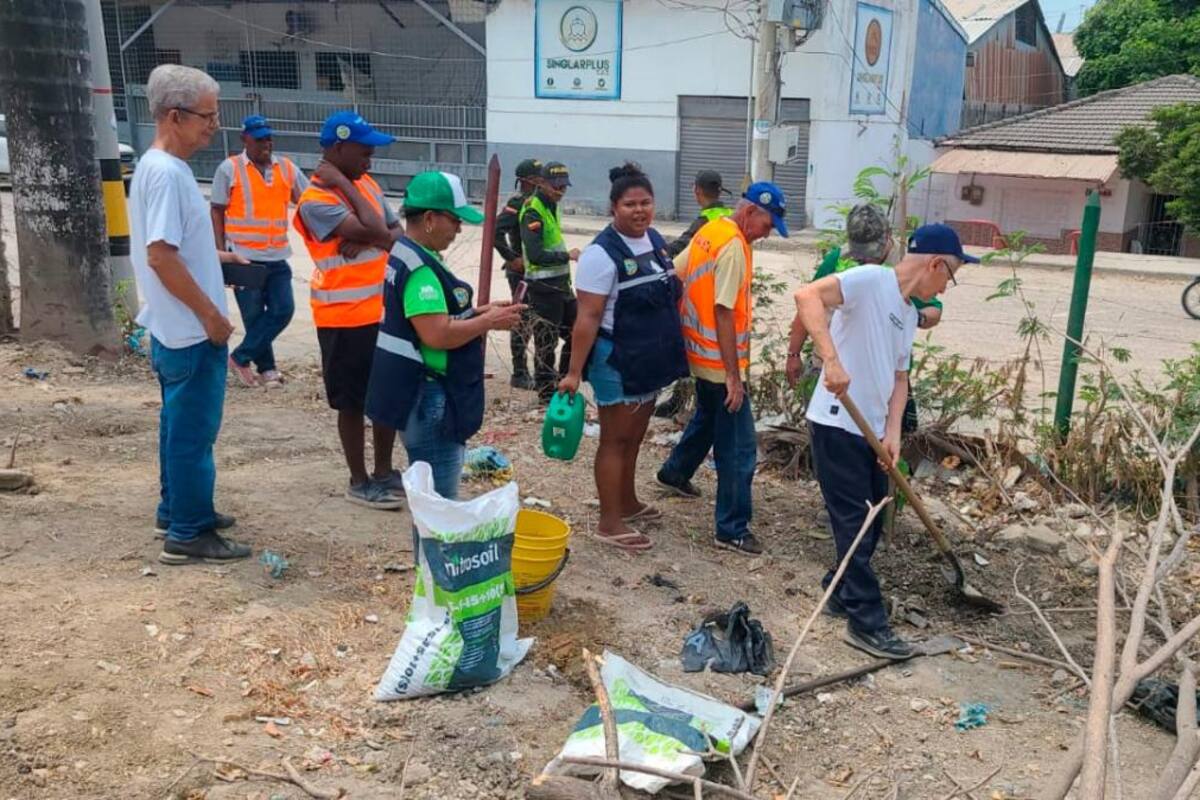 EPA Cartagena apoya recuperación de zonas verdes en República de Venezuela