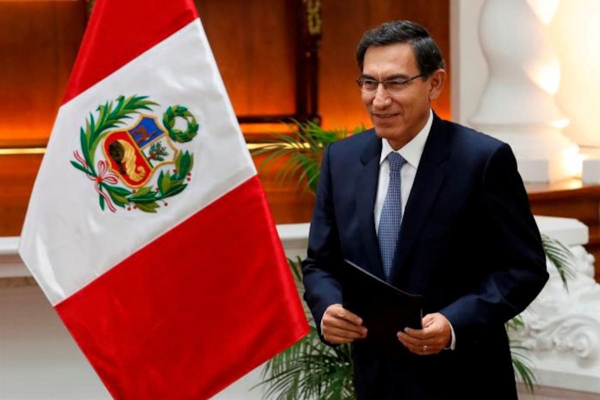 Casi 500 privilegiados se vacunaron en secreto en Perú