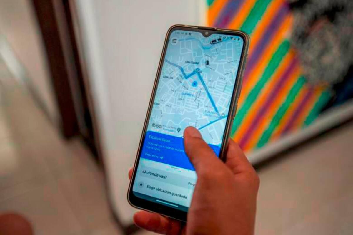Pidió un Uber, la escopolaminaron y se tiró del carro para salvarse