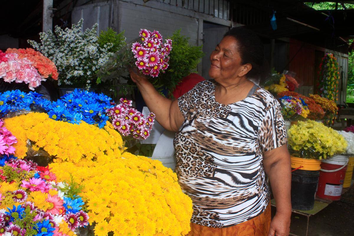 Hay tragedias que se sufren entre flores: el suplicio de Maribel Contreras