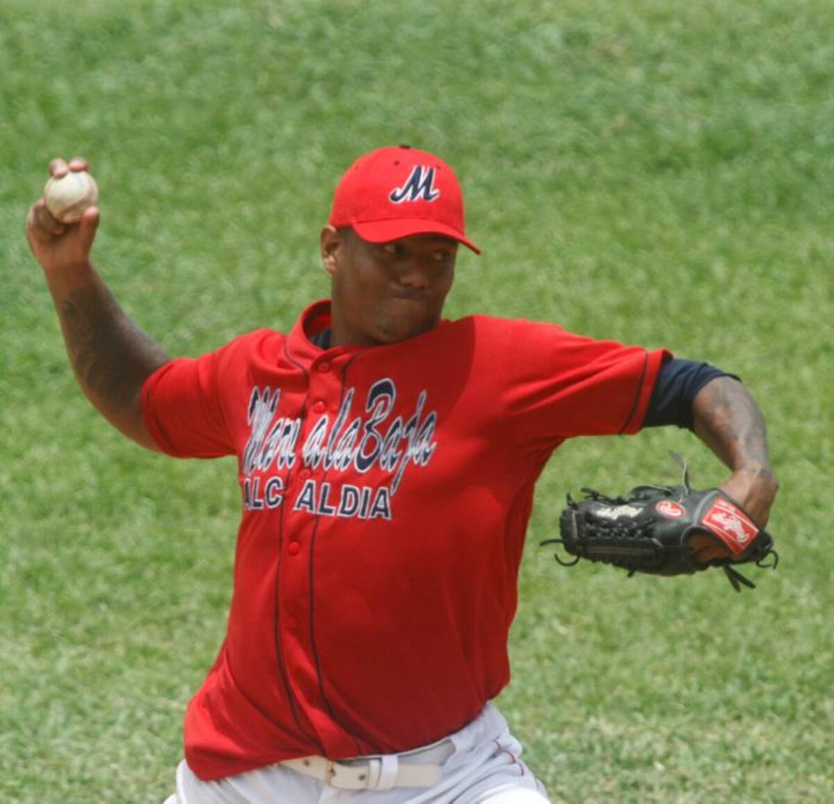 Javier Ortiz, primer lanzador en el staff de pitcheo de Colombia. ARCHIVO