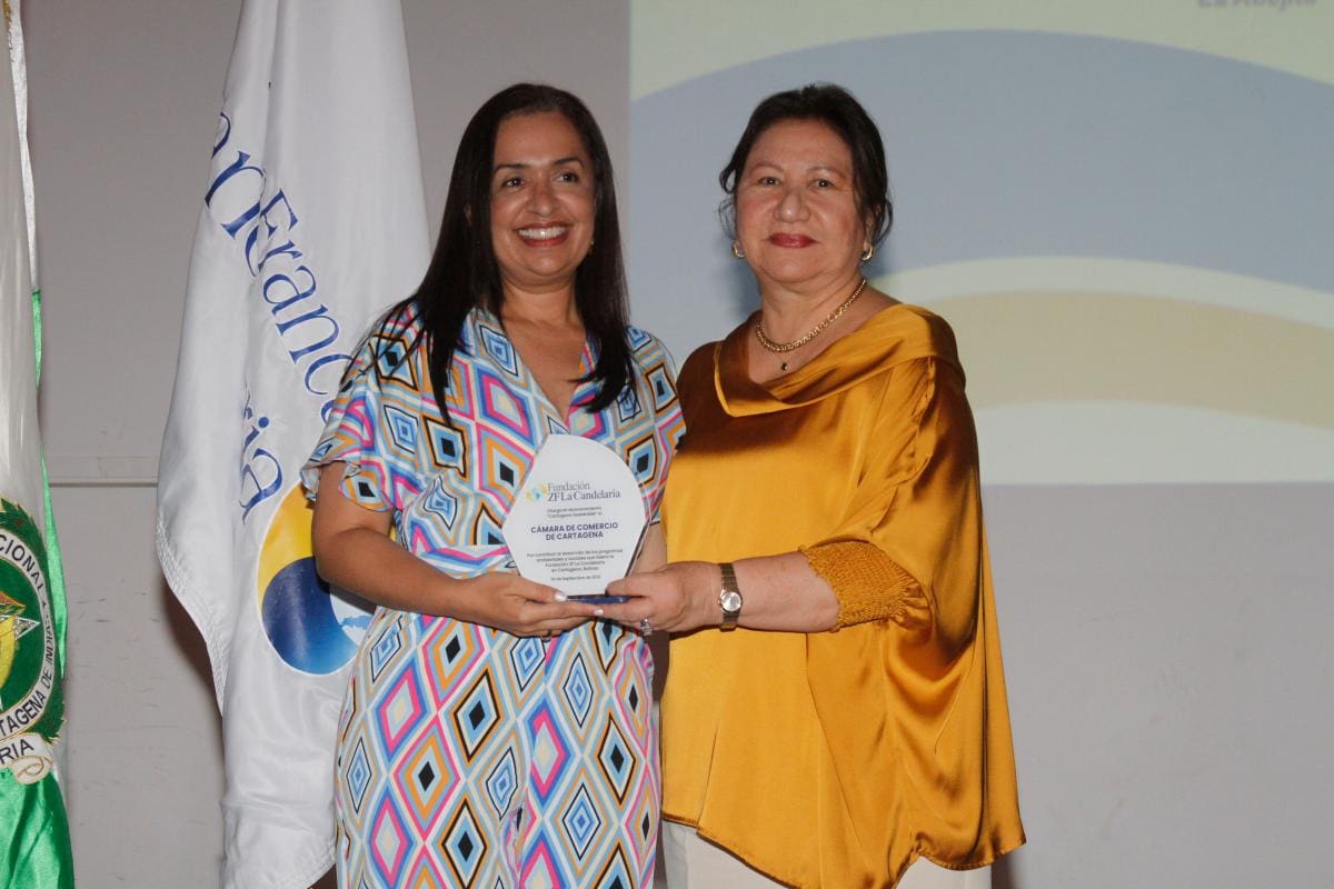 Andrea Piña y Maritza Mendieta.