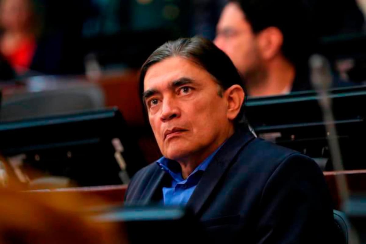 Gustavo Bolívar podrá continuar con su candidatura a la Alcaldía de Bogotá