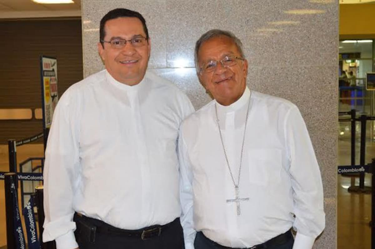 Monseñor Ariel Lascarro Tapia con el arzobispo de Cartagena, monseñor Jorge Enrique Jiménez Carvajal. Cortesía