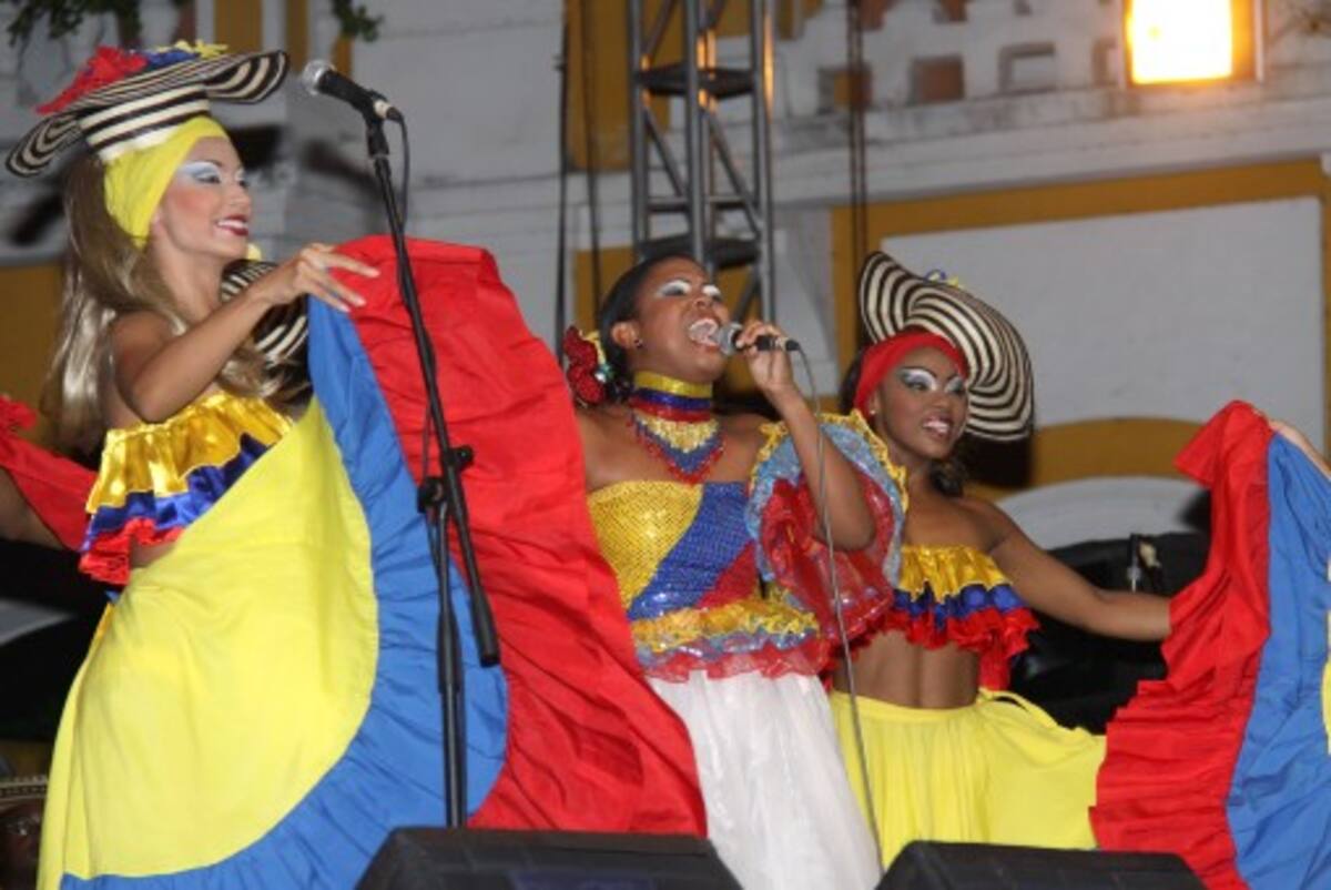 El Ballet Decamerón despuntó con su presentación.