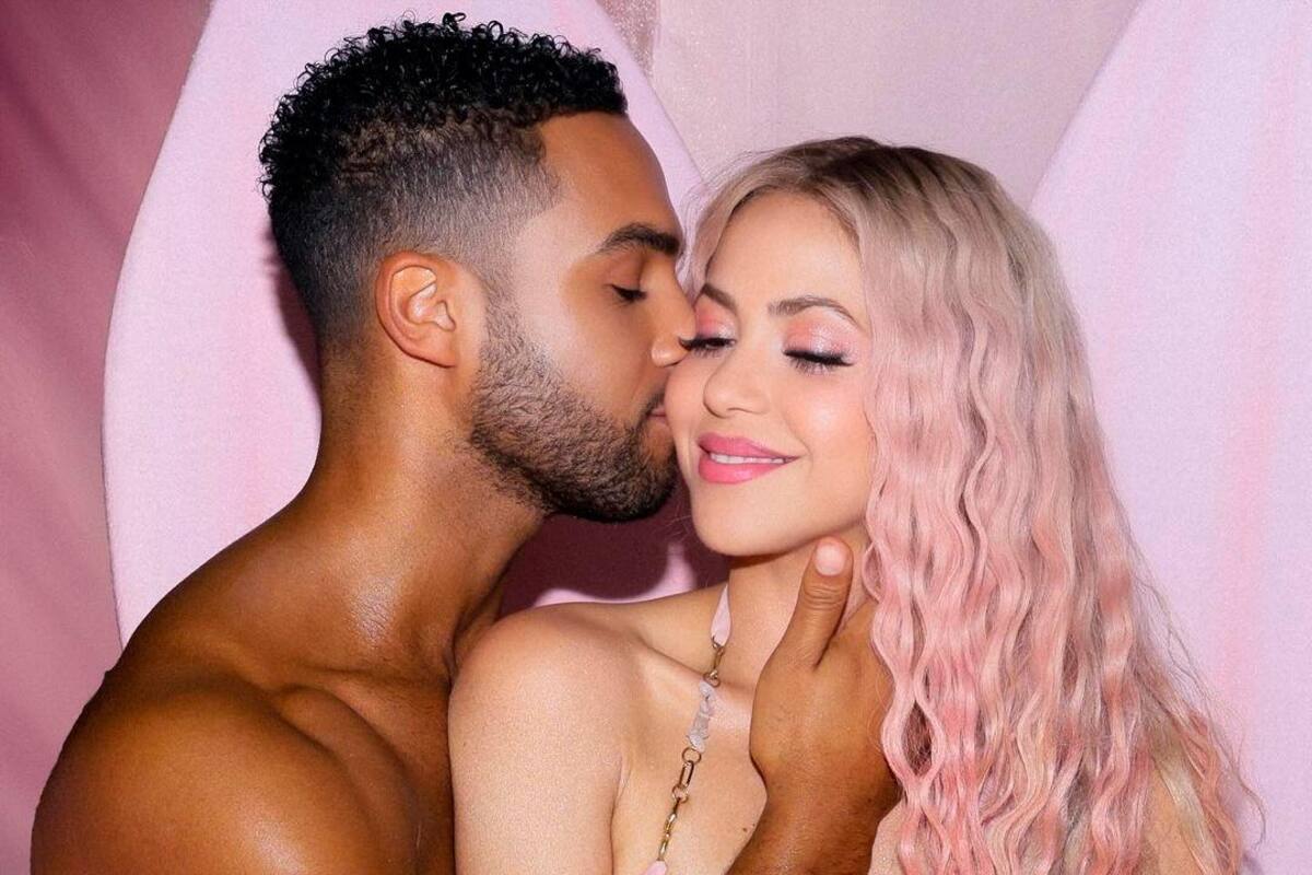 Shakira encendió las redes con fotos sensuales al lado de un actor