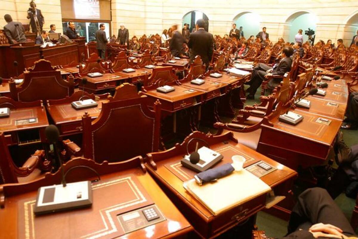 Ausentismo y carrusel, constantes en el legislativo durante este período. COLPRENSA