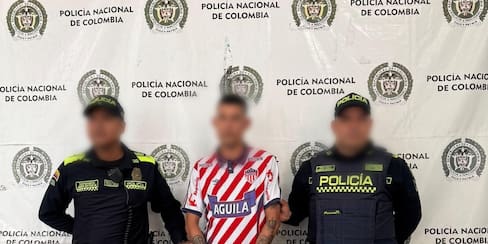 Con panfletos intimidatorios sorprendieron a extorsionista que amenazaba a comerciantes