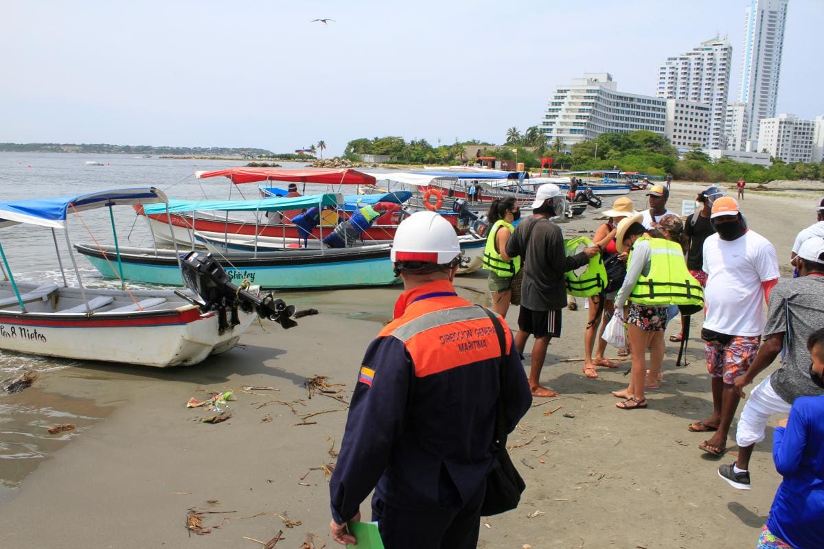Sigue controversia por zarpes detrás del Hospital Bocagrande