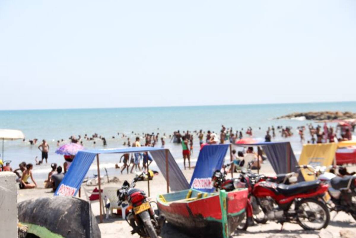 Las autoridades recomiendan tener las precauciones para disfrutar mejor del baño de mar. ELUNIVERSAL.COM.CO