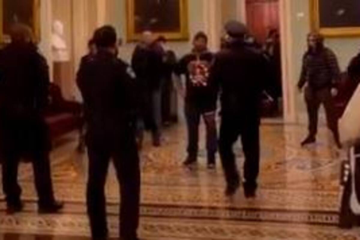 Seguidores de Trump entran al Capitolio y se escuchan disparos