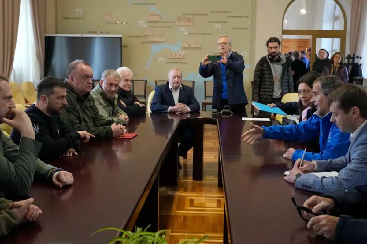 Zelenski se reúne con el jefe de la agencia atómica de la ONU