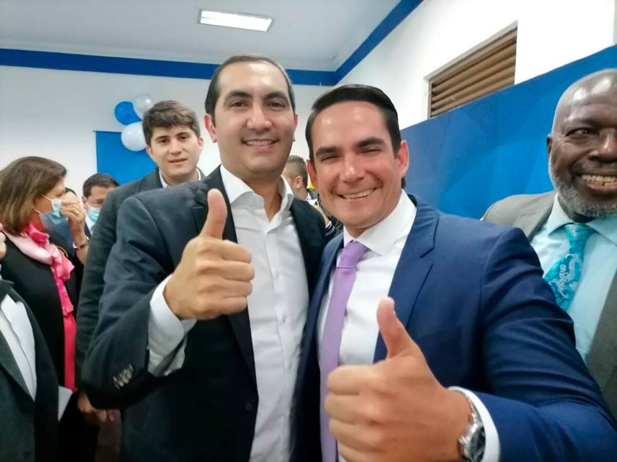 El candidato Barguil acompañado de Emeterio Montes, representante a la Cámara por Bolívar. // Cortesía