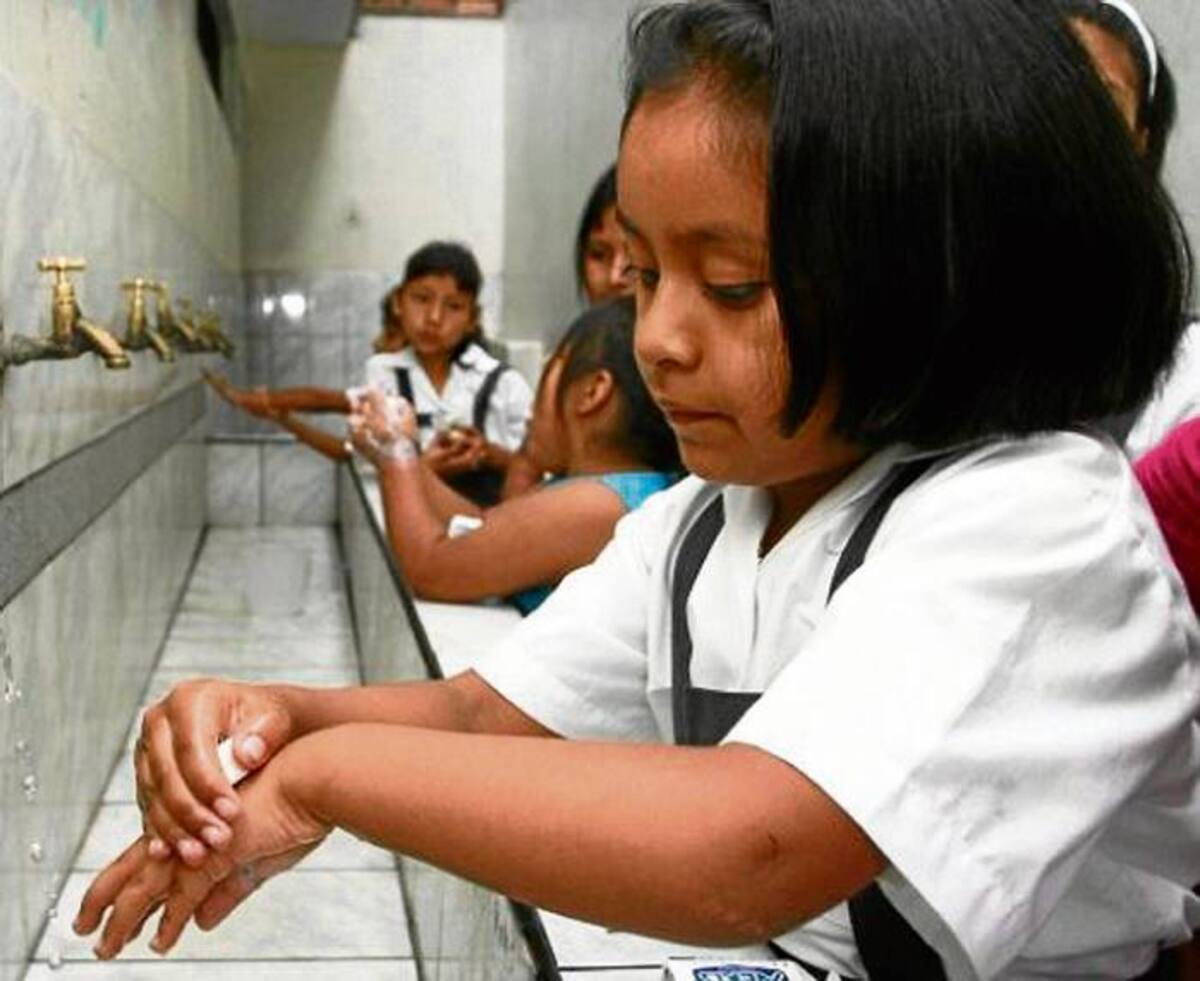 Los niños no tienen agua en los colegios del medio Sinú.