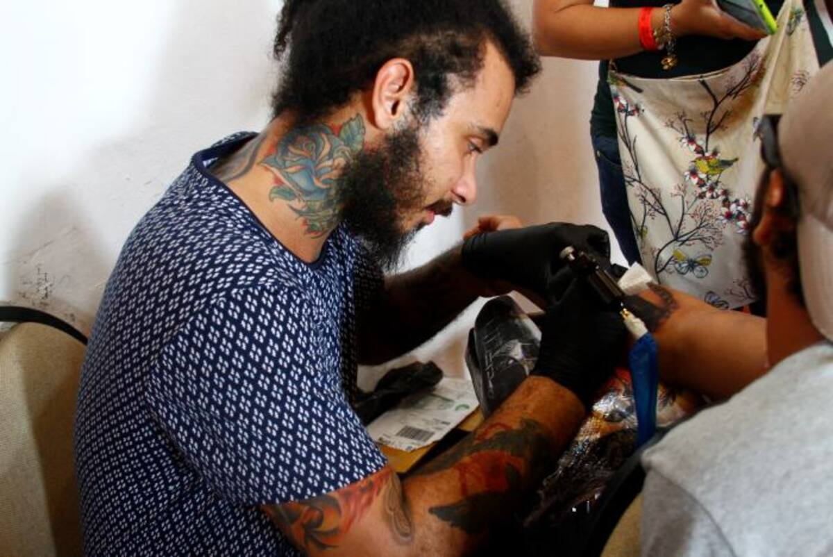 Con la presencia de 12 de los mejores tatuadores del país, se reralizó el primer Cartagena Expotattoo en el Museo Naval del Caribe. Jairo A. Cárdenas A. - El Universal