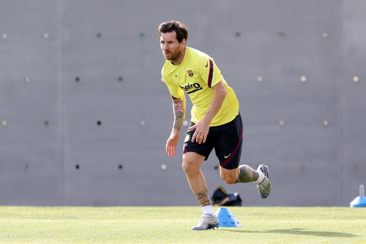 "Messi entrena, pero Mireia no puede nadar": Fred Vergnoux